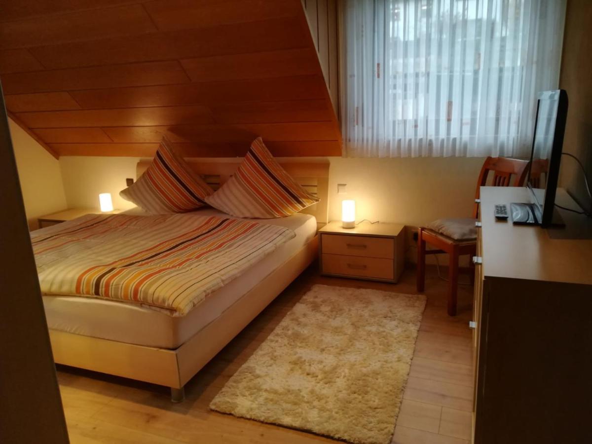 Ferienwohnung Unter Dem Schild Oberfell Екстер'єр фото